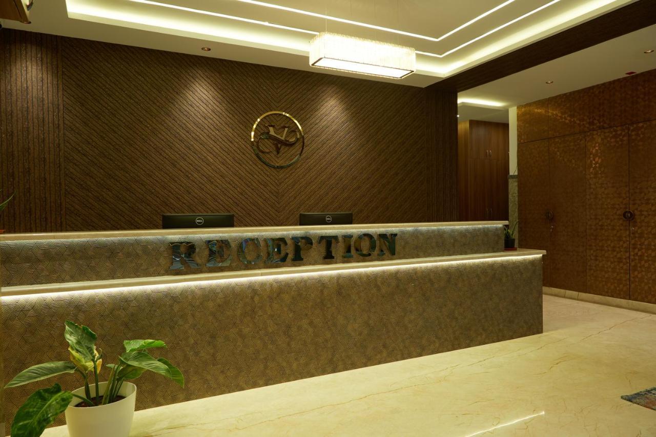 Vovo Premier Hotel Bangalore Exteriör bild