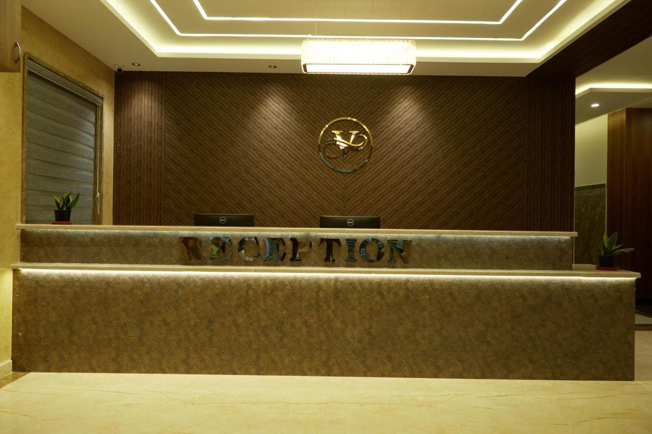 Vovo Premier Hotel Bangalore Exteriör bild